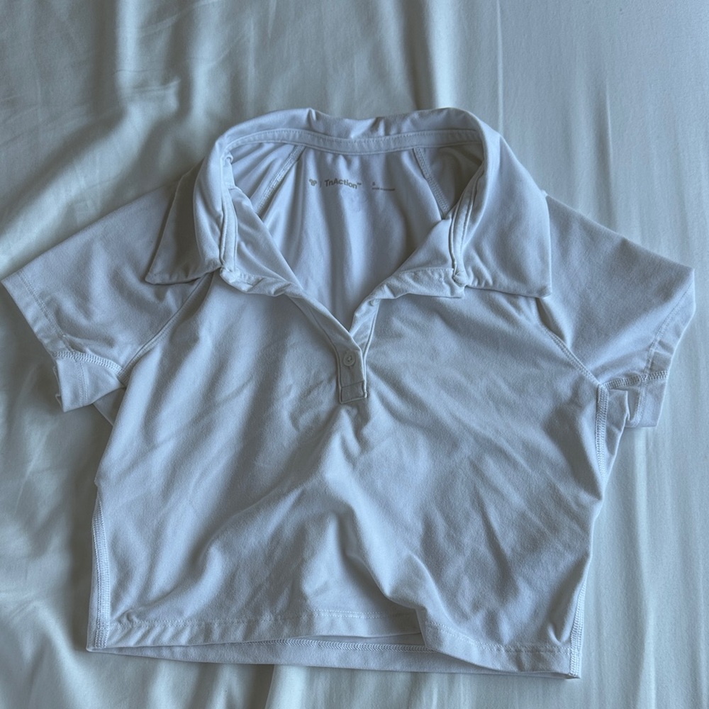TNAction athletic crop polo size small